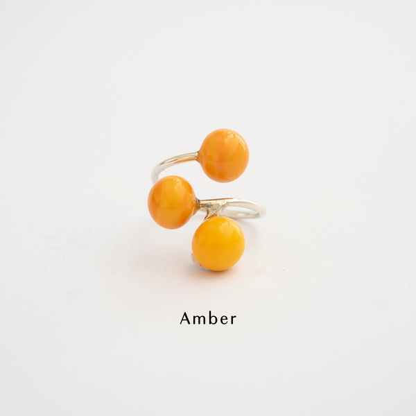 Pompom ring Orange 3 beads