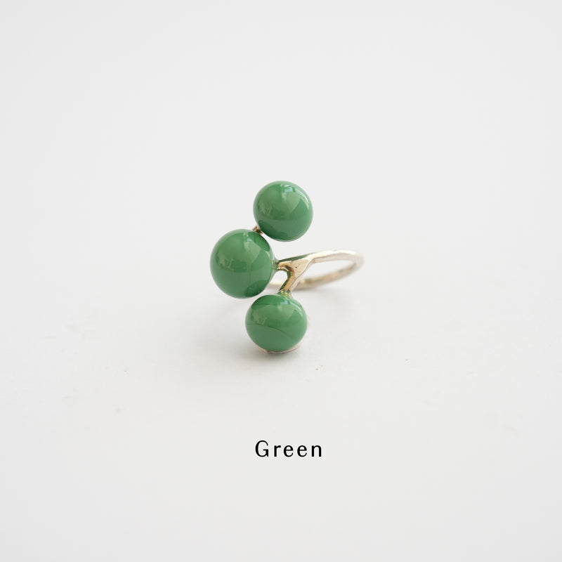 Pompom ring Green 3 beads