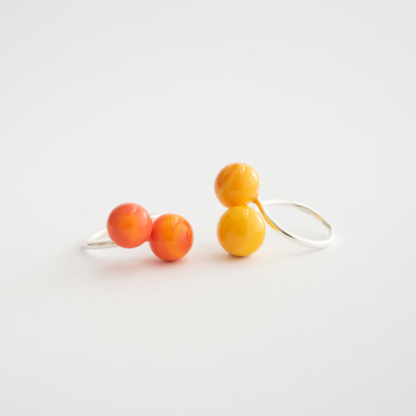 Pompom ring Orange 2 beads